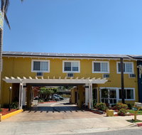 Sandyland Reef Inn - USA Accommodation