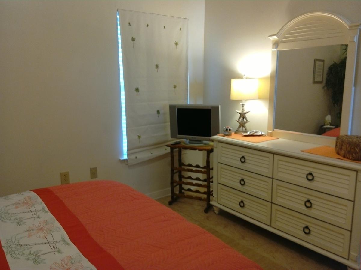 The Inn 408 - One Bedroom Condominium - thumb 7