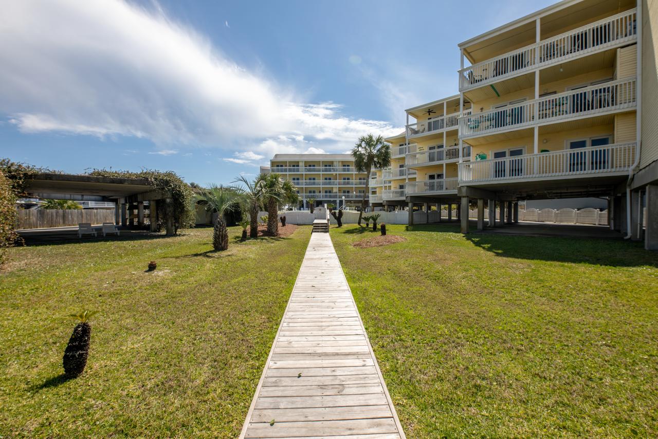 Docks On Old River Unit 7C - thumb 18