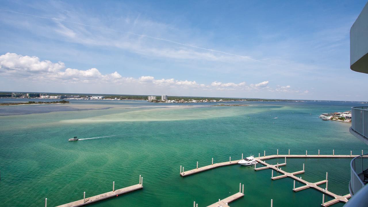 CRCPH03 - Immaculate Penthouse Three-bedroom Apartment - thumb 9