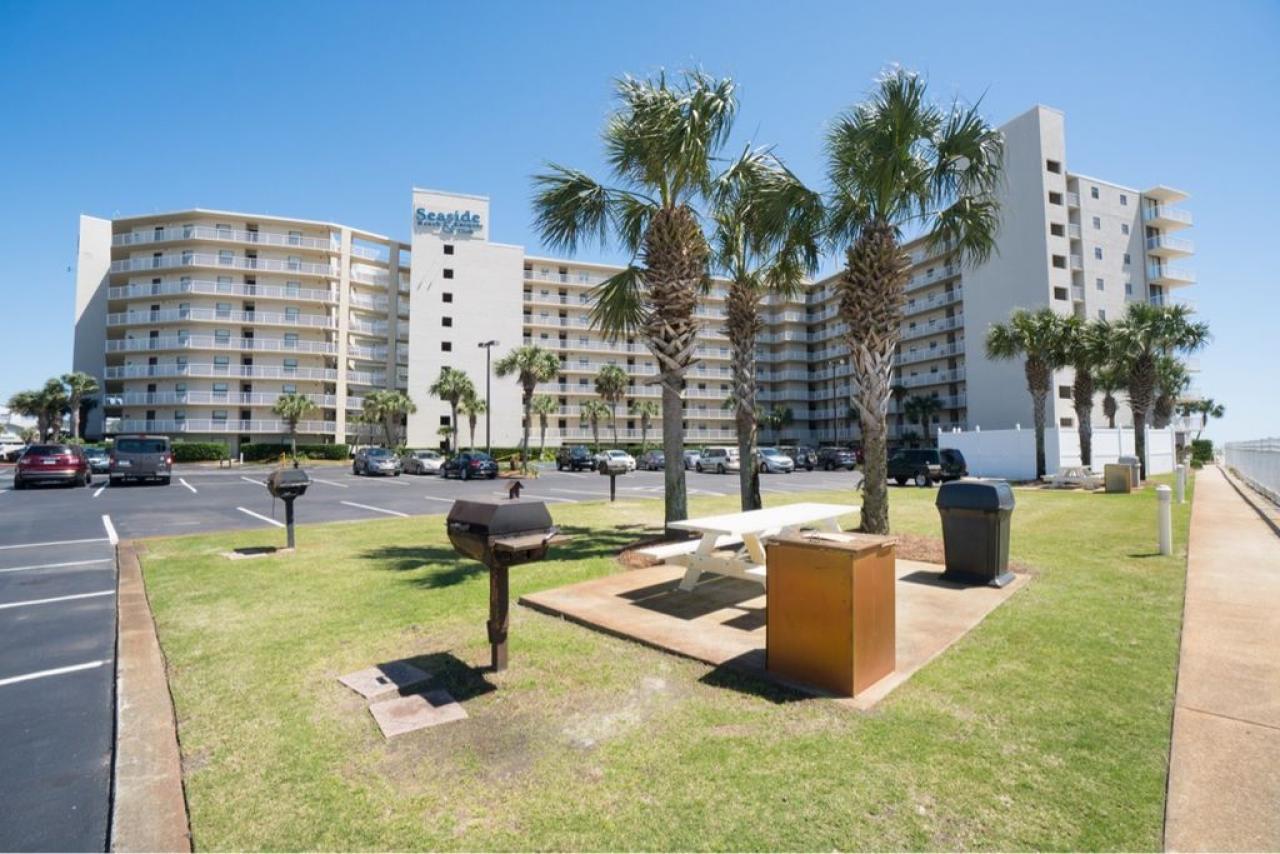 2 Bedrooms 2 Bath Beachfront With An Unbelievable Gulf View | - thumb 19