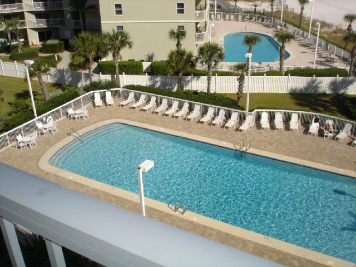 2 Bedrooms 2 Bath Beachfront With An Unbelievable Gulf View | - thumb 8