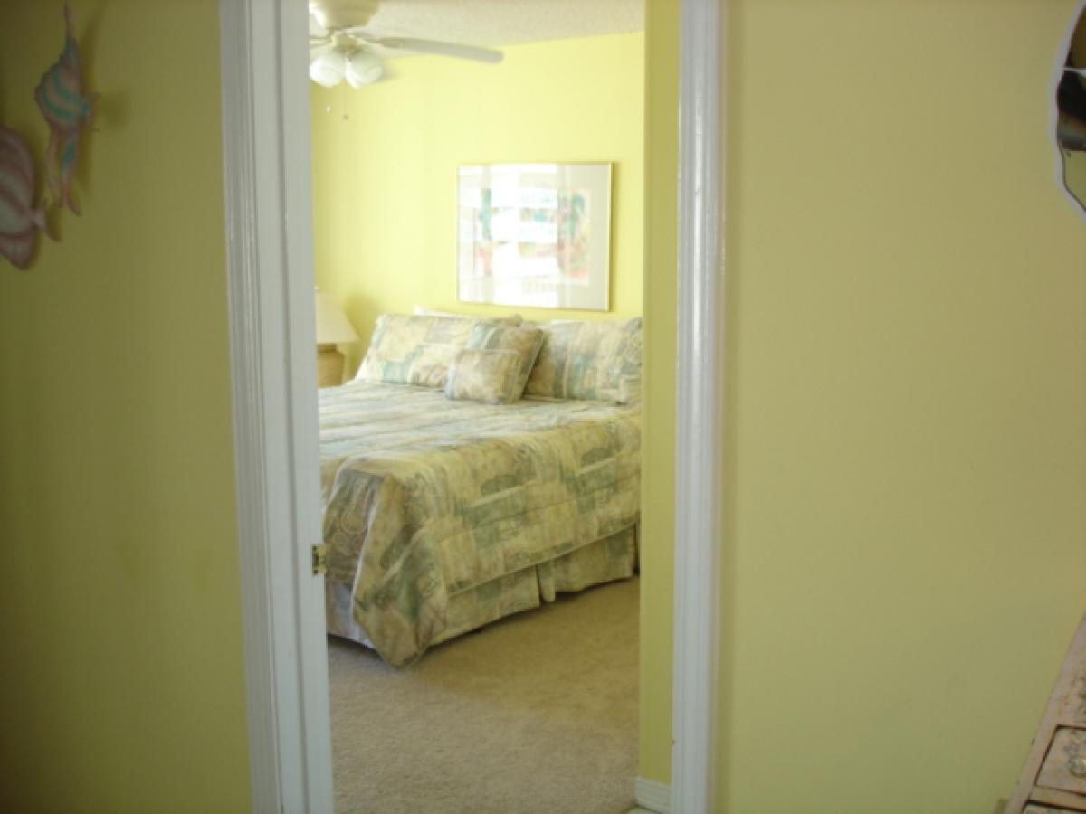 2 Bedrooms 2 Bath Beachfront With An Unbelievable Gulf View | - thumb 4