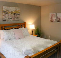 Modern Mountain Retreat Pets Welcome - Tourism Bookings