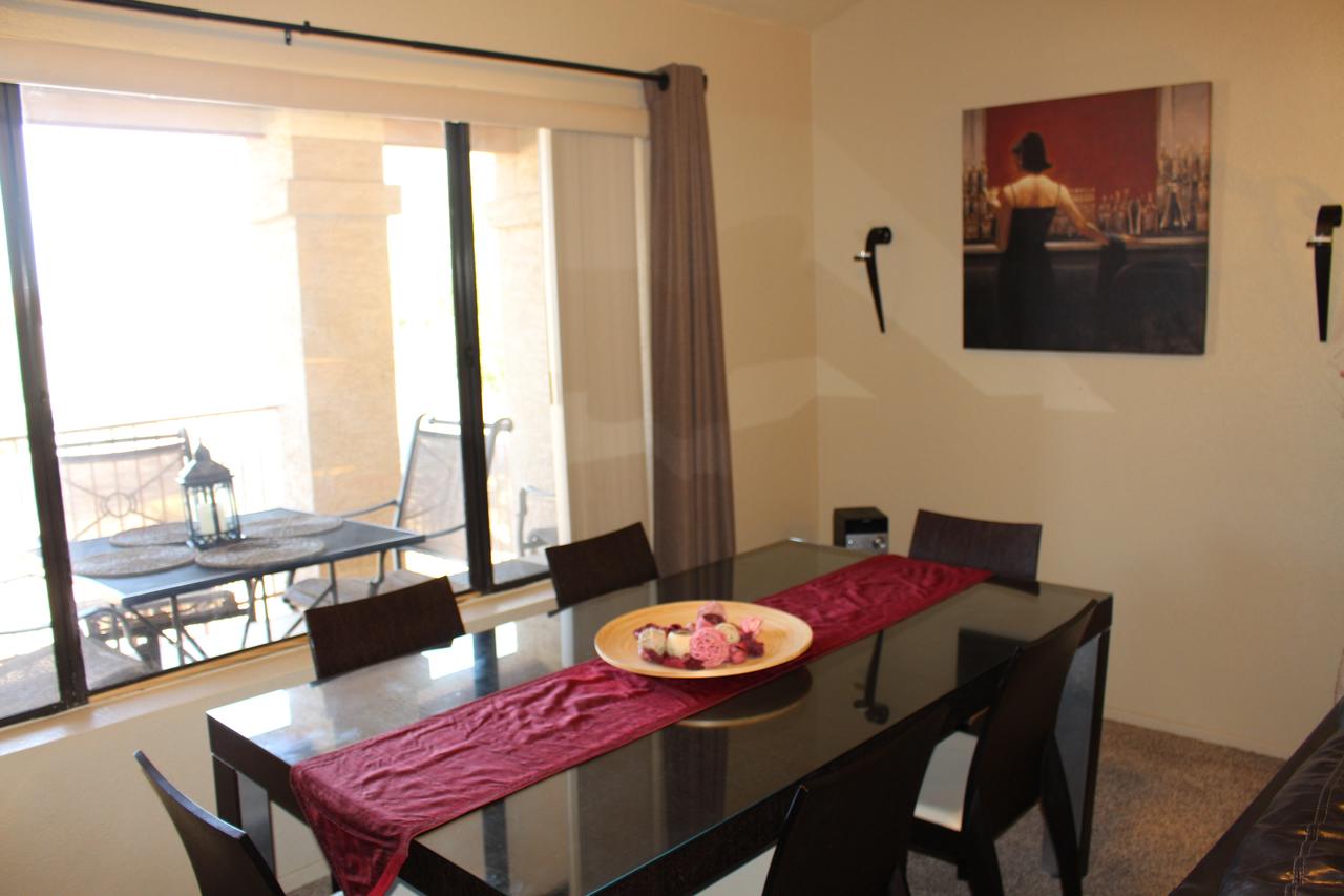 Luxury 2 Bedroom 1.5 Bath Condo AZ - thumb 8