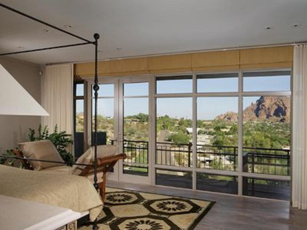 Paradise Valley Hillside Mansion - thumb 19