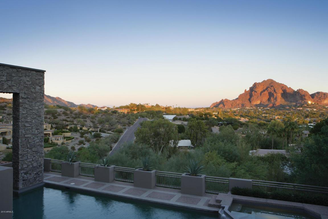 Paradise Valley Hillside Mansion - thumb 4