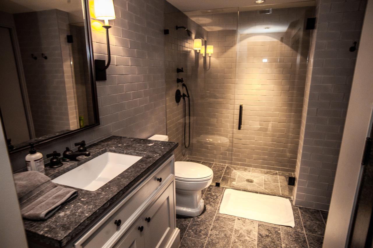 Paradise Valley Hillside Mansion - thumb 29