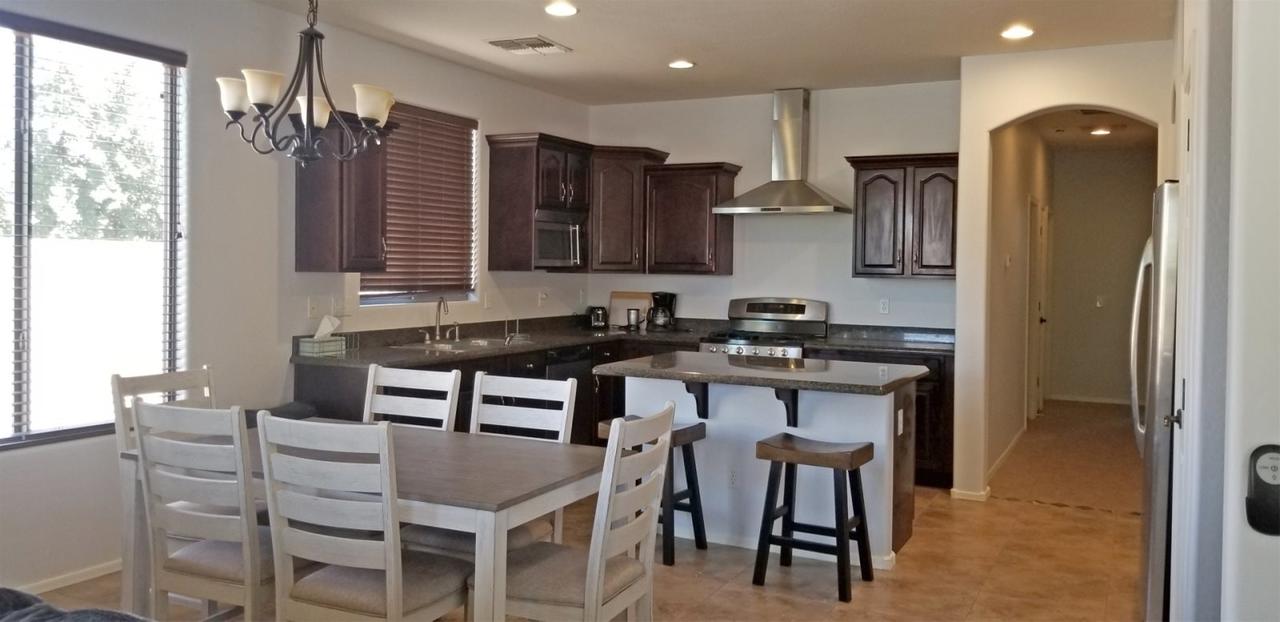 4BR South Phoenix Home - thumb 1