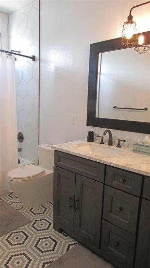 4BR South Phoenix Home - thumb 11