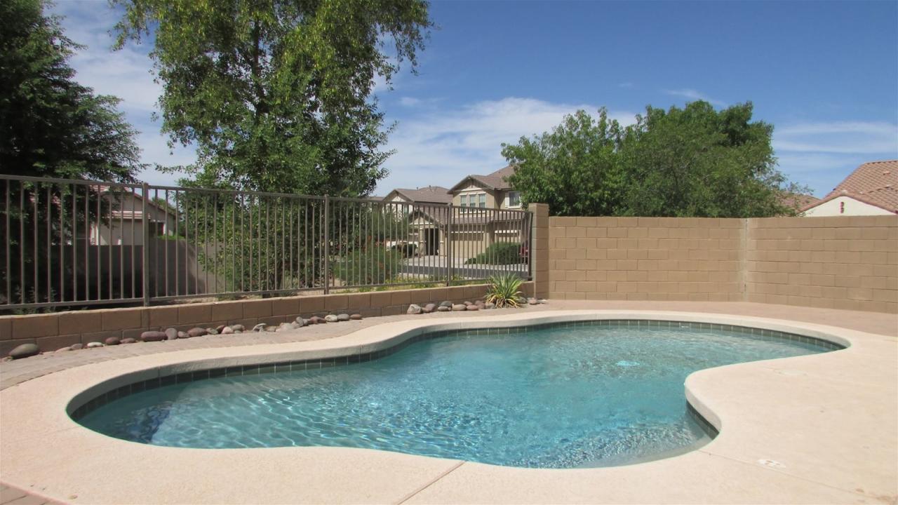 4BR South Phoenix Home - thumb 9
