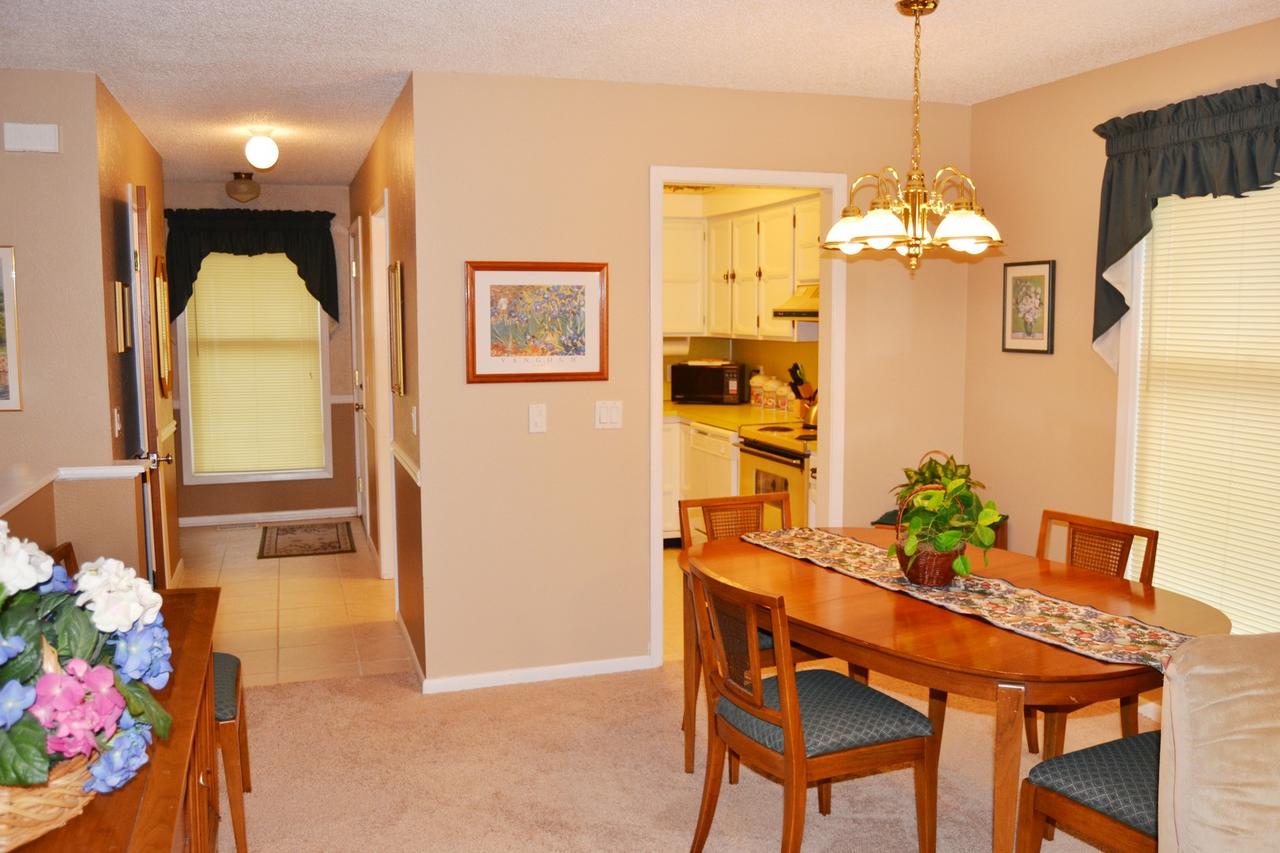 Coronado Courts Townhome 18 - thumb 1