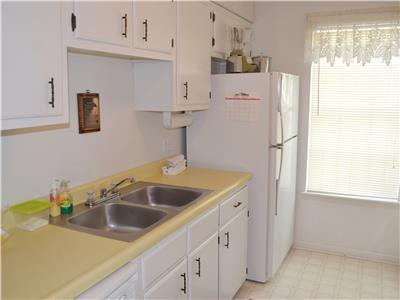 DeSoto Courts Townhome 162 - thumb 2