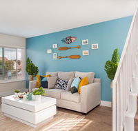 CLOSE TO THE BEACH Suite W/ Parking - Tourism Bookings