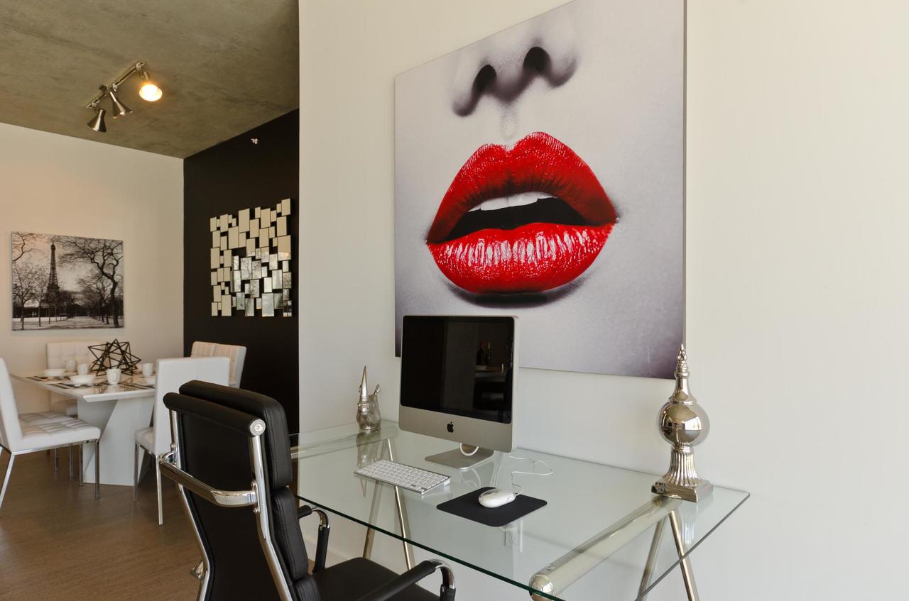 Urban Downtown 3br 3ba Sky Pool Table Penthouse - thumb 11