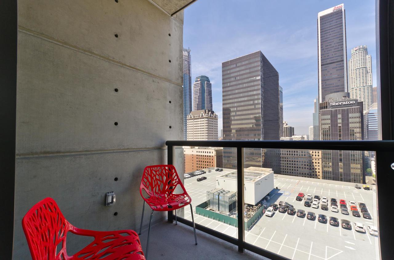 Urban Downtown 3br 3ba Sky Pool Table Penthouse - thumb 26