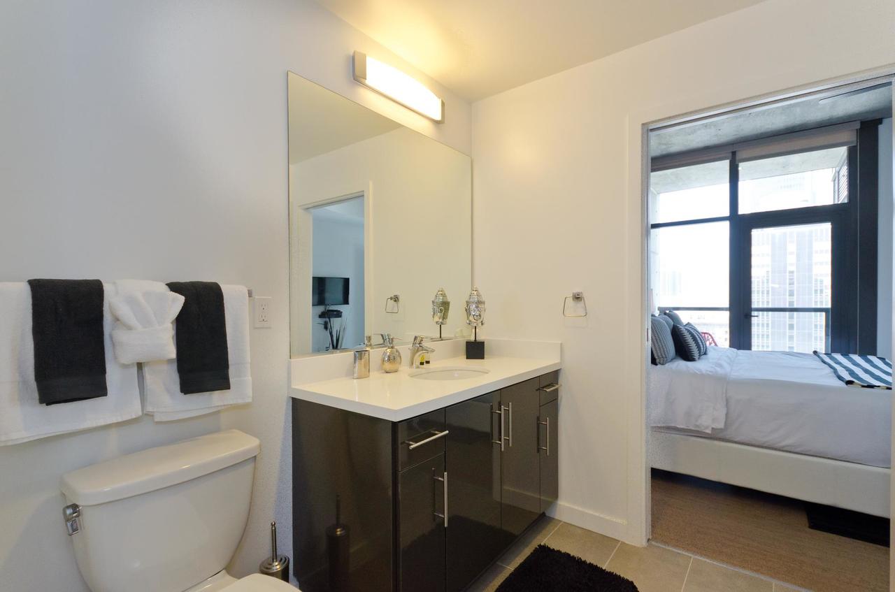 Urban Downtown 3br 3ba Sky Pool Table Penthouse - thumb 21