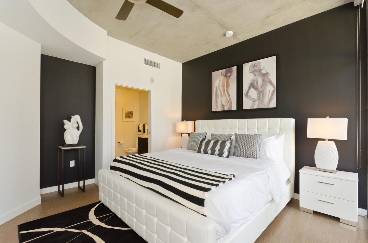 Urban Downtown 3br 3ba Sky Pool Table Penthouse - thumb 14