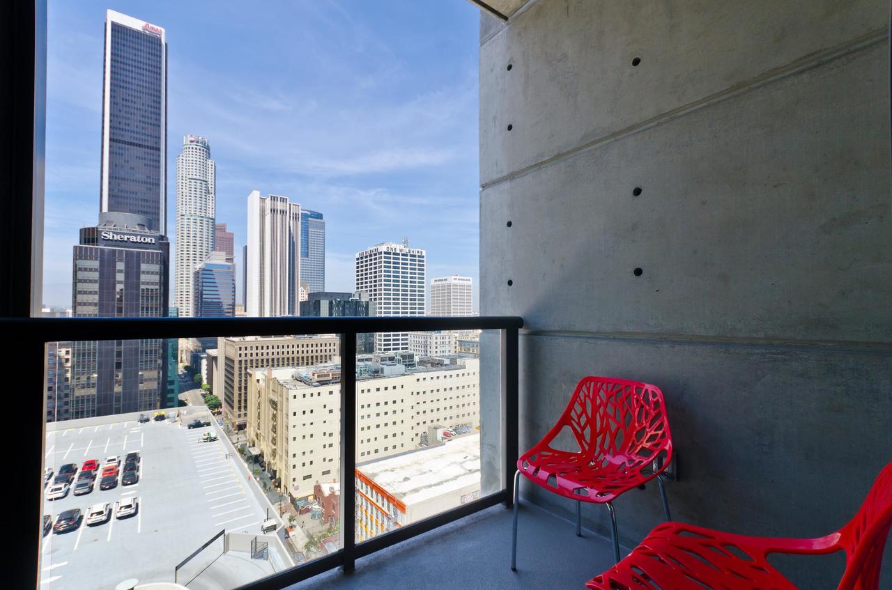 Urban Downtown 3br 3ba Sky Pool Table Penthouse - thumb 27