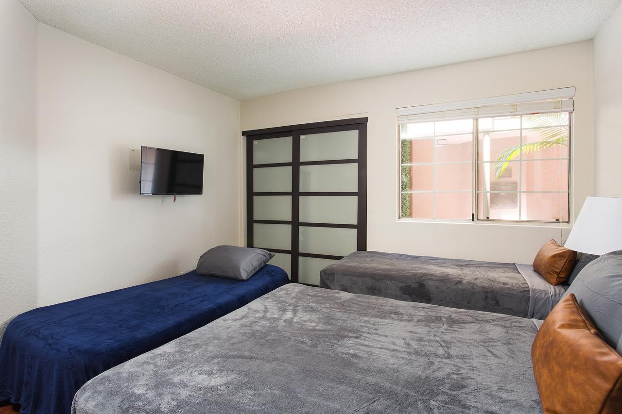 Hollywood Relaxing Luxury - thumb 9