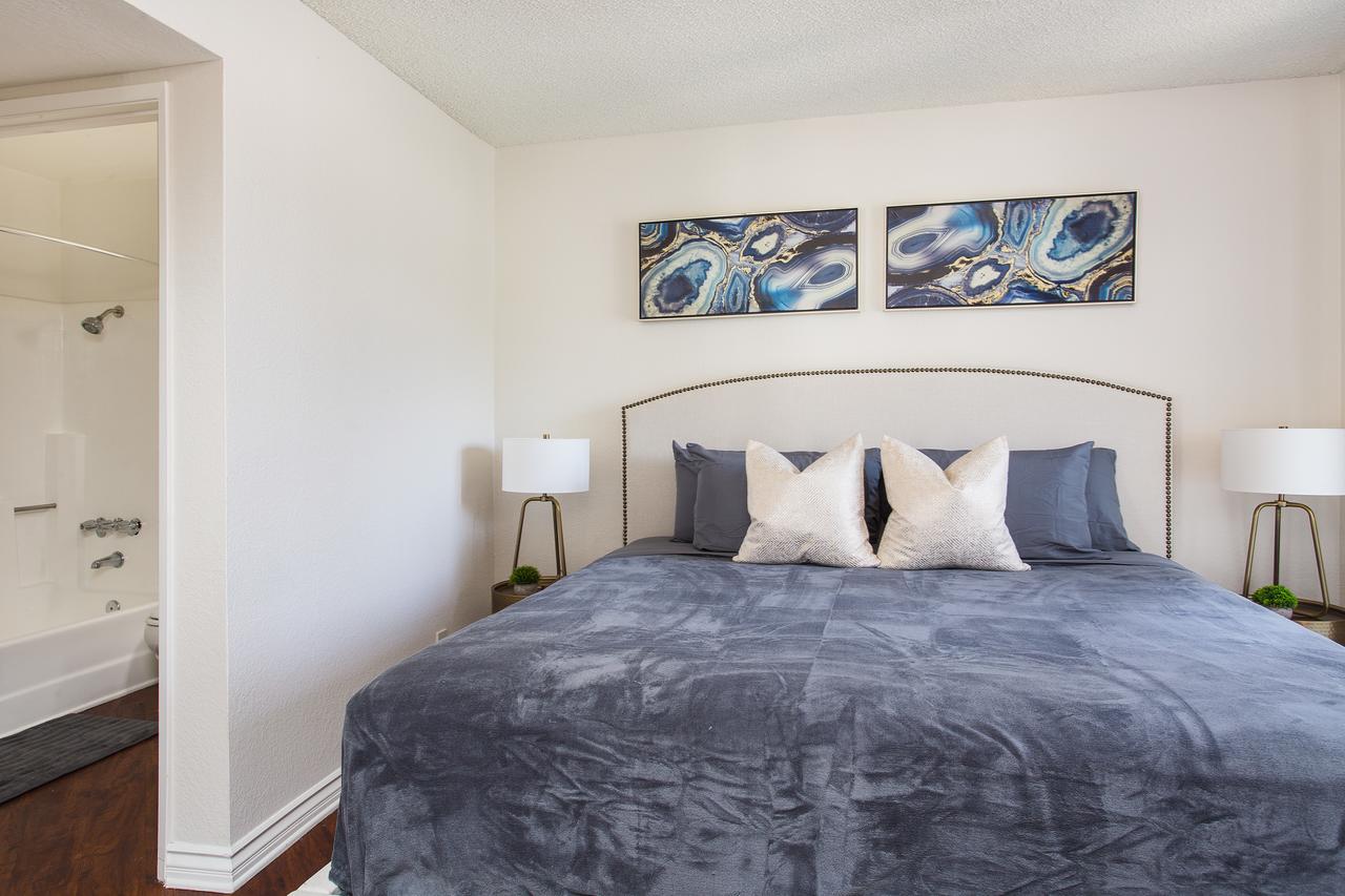 Hollywood Relaxing Luxury - thumb 14