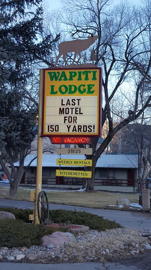 Wapiti Lodge - thumb 1