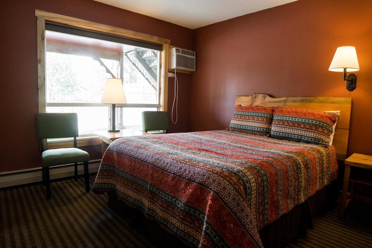 Hotel Estes - thumb 22