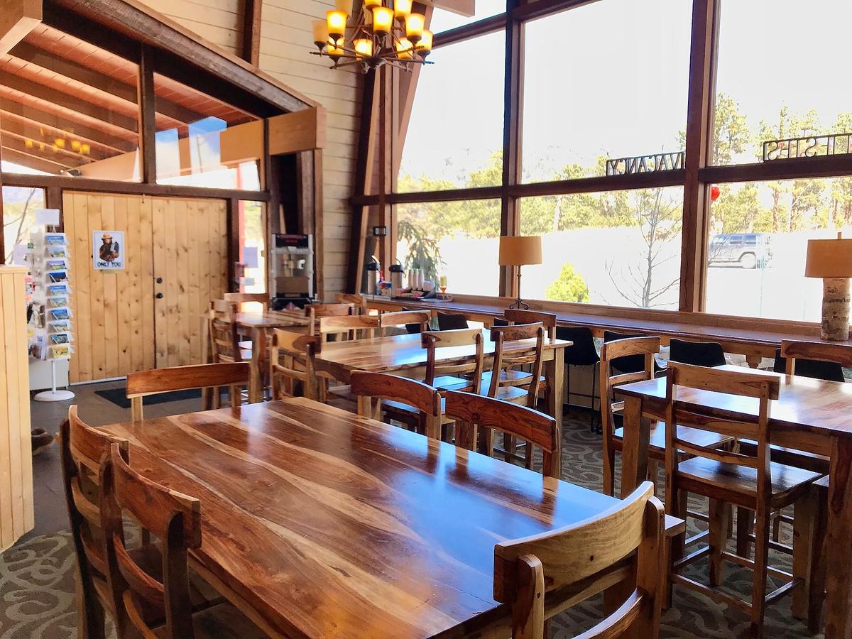 Hotel Estes - thumb 3