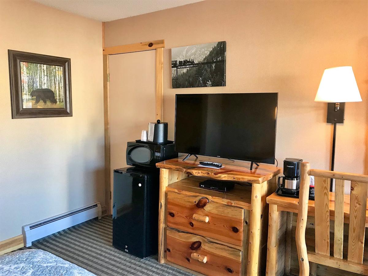 Hotel Estes - thumb 18