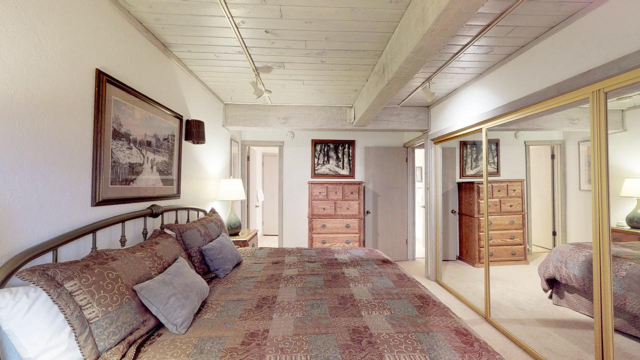 Top Of The Village, A Destination Residence - thumb 24