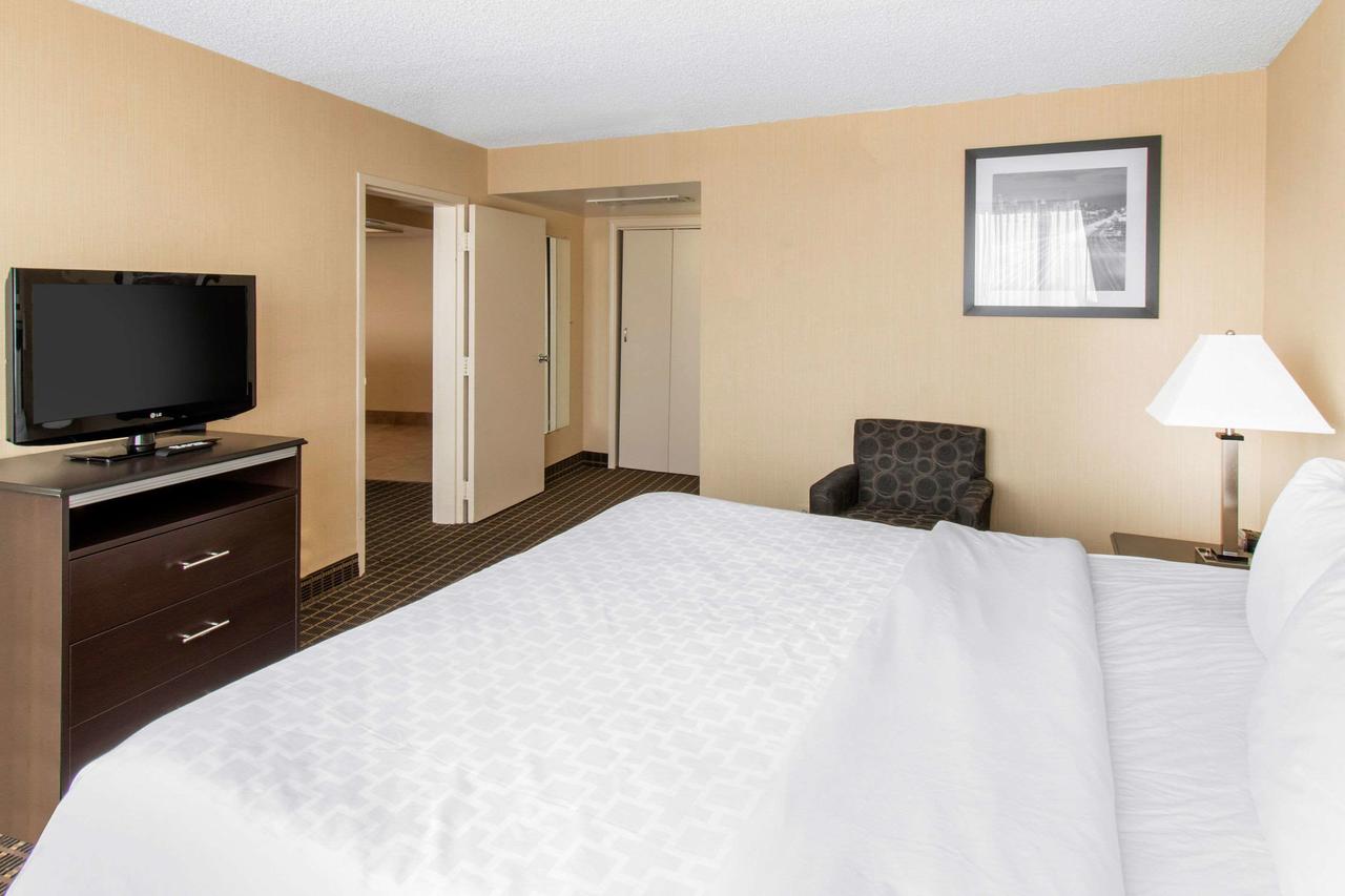Clarion Hotel Denver Central - thumb 22