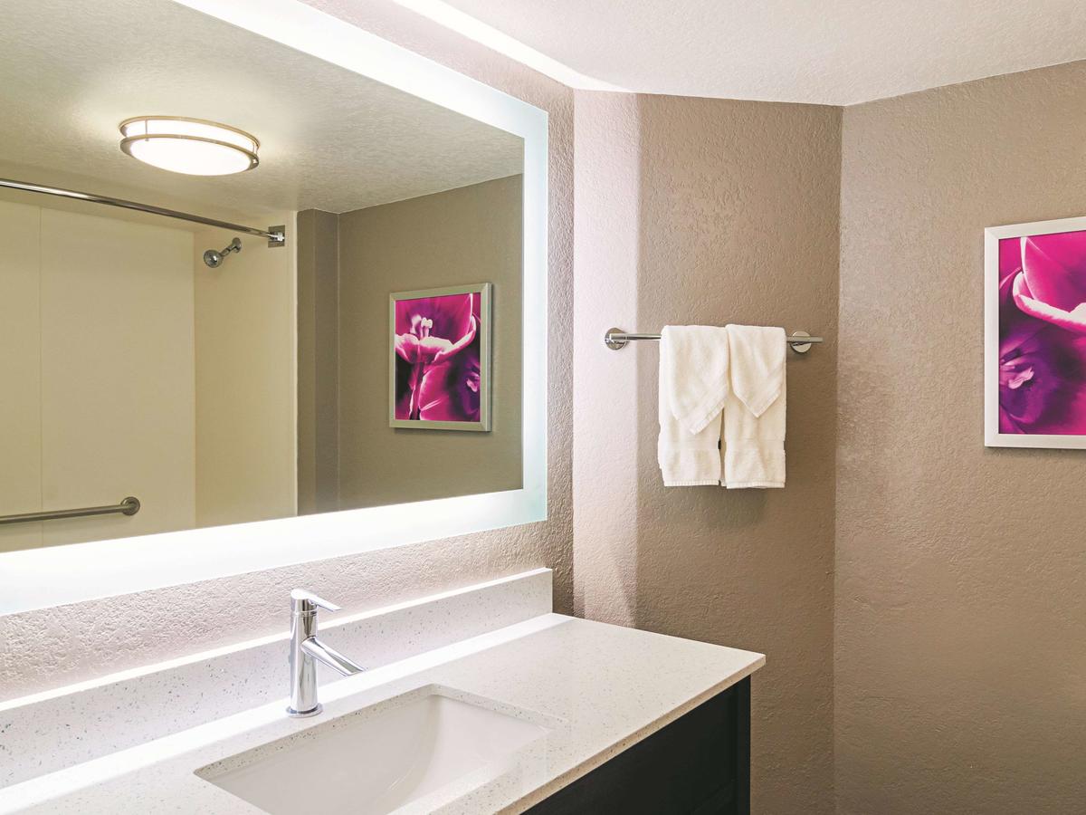 La Quinta By Wyndham Denver Airport DIA - thumb 38