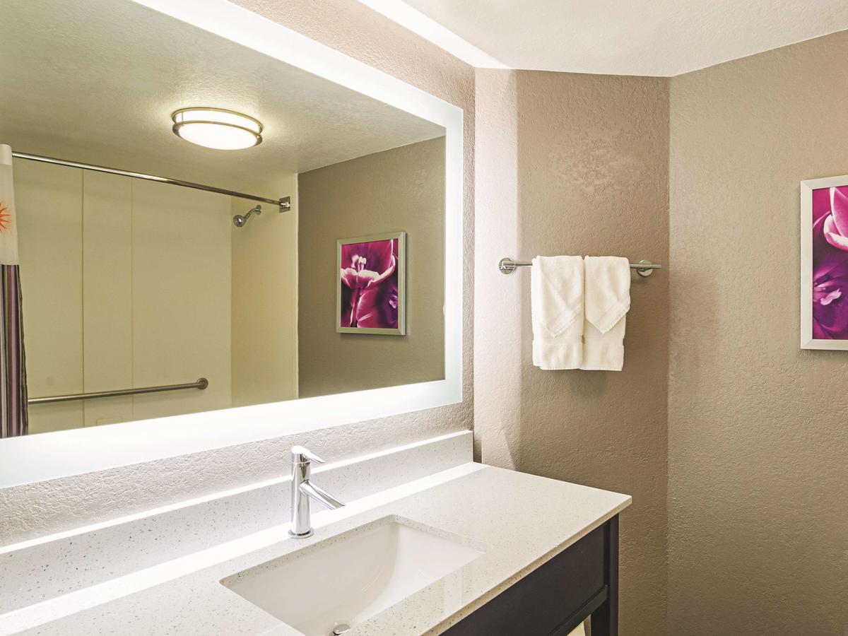 La Quinta By Wyndham Denver Airport DIA - thumb 14