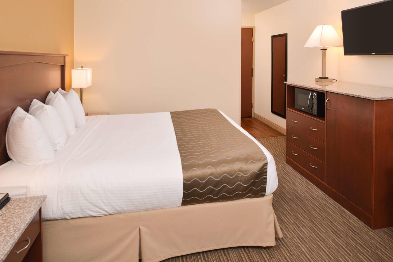 Best Western Executive Inn & Suites - thumb 7