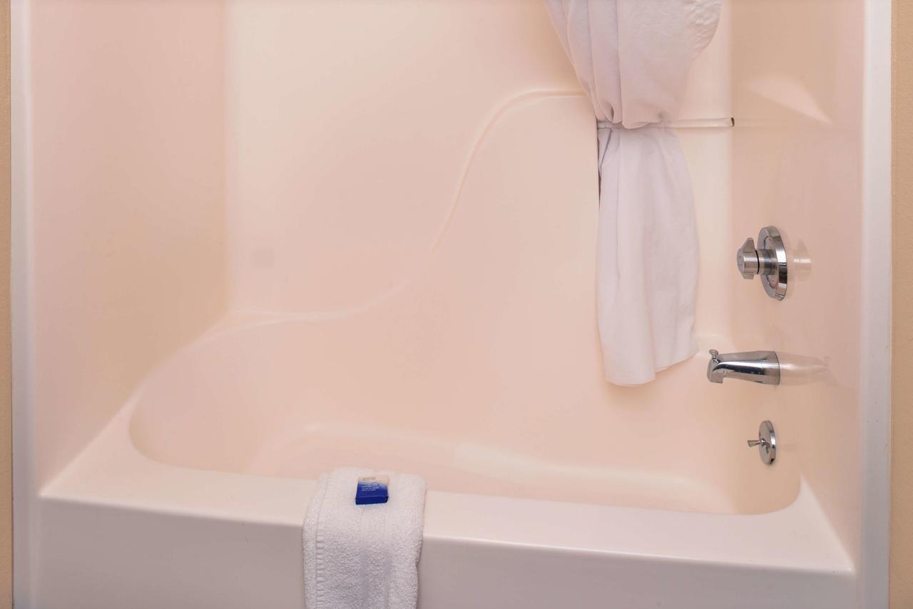 Best Western Executive Inn & Suites - thumb 30