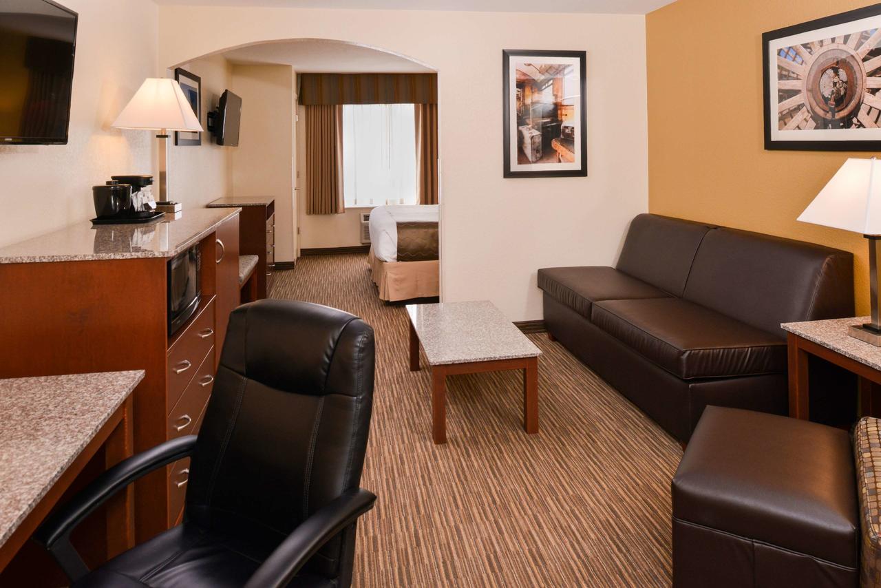 Best Western Executive Inn & Suites - thumb 28
