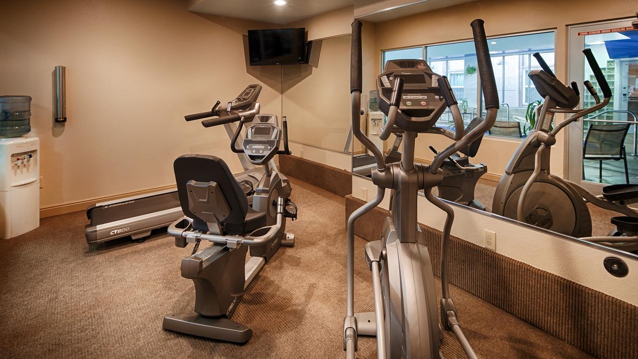 Best Western Executive Inn & Suites - thumb 42