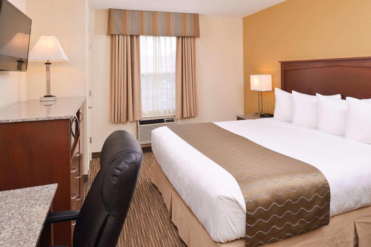 Best Western Executive Inn & Suites - thumb 6