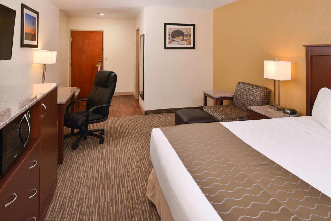 Best Western Executive Inn & Suites - thumb 21