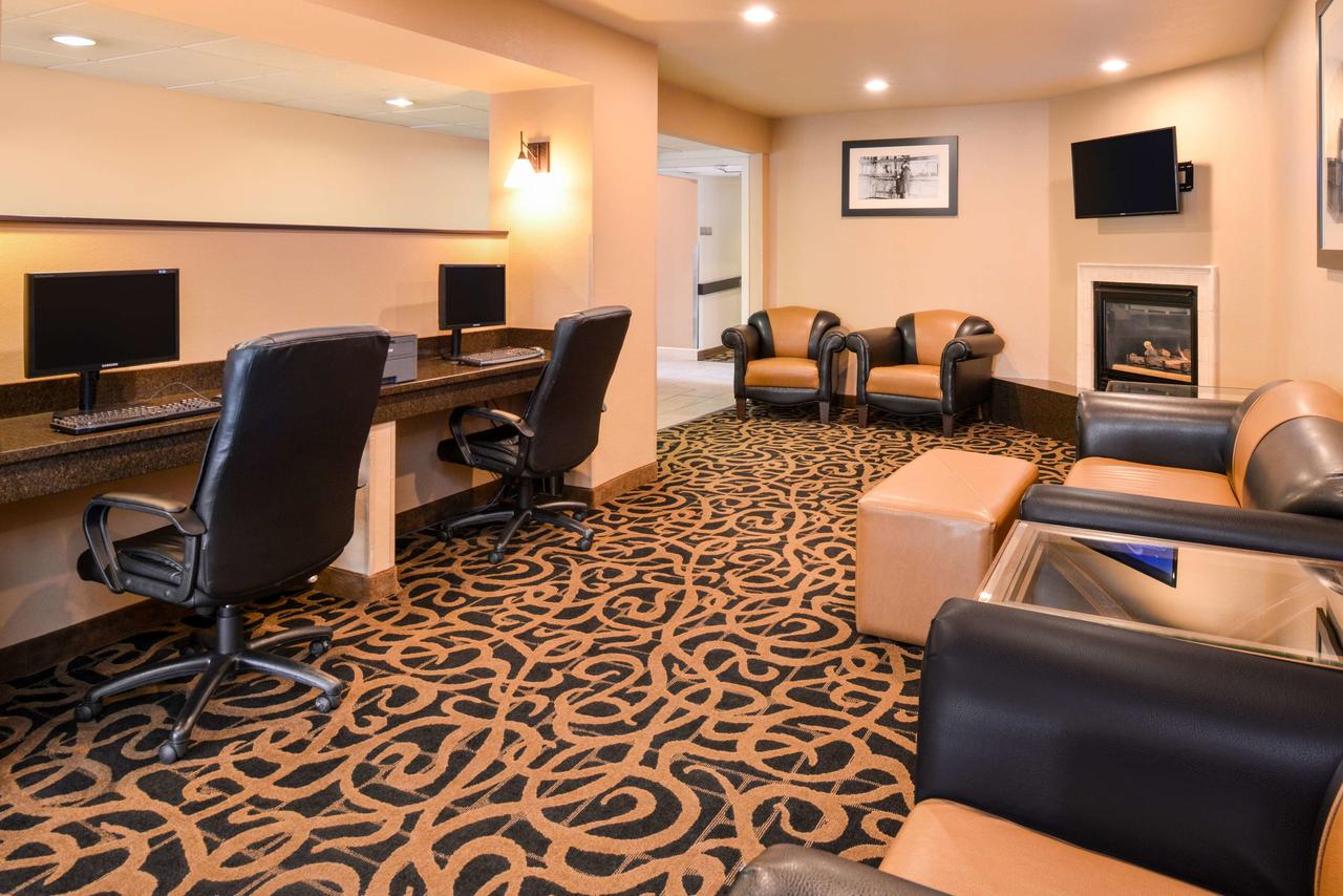Best Western Executive Inn & Suites - thumb 40