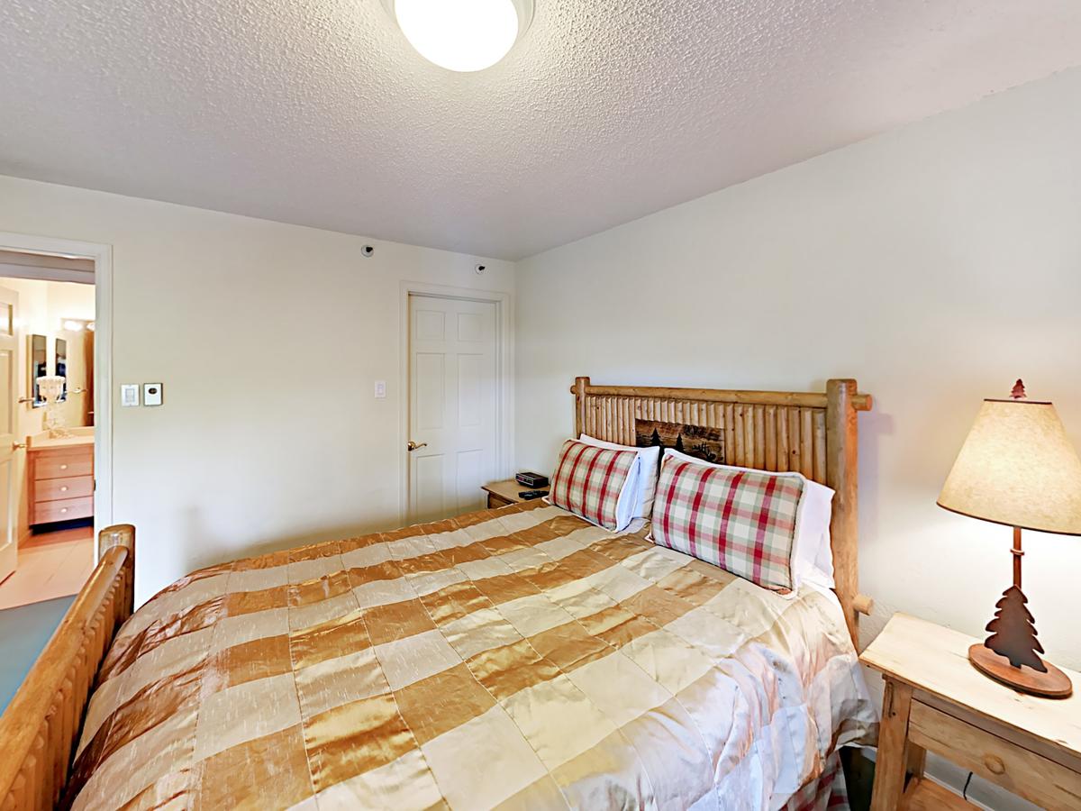 150 Carriage Condo - thumb 20