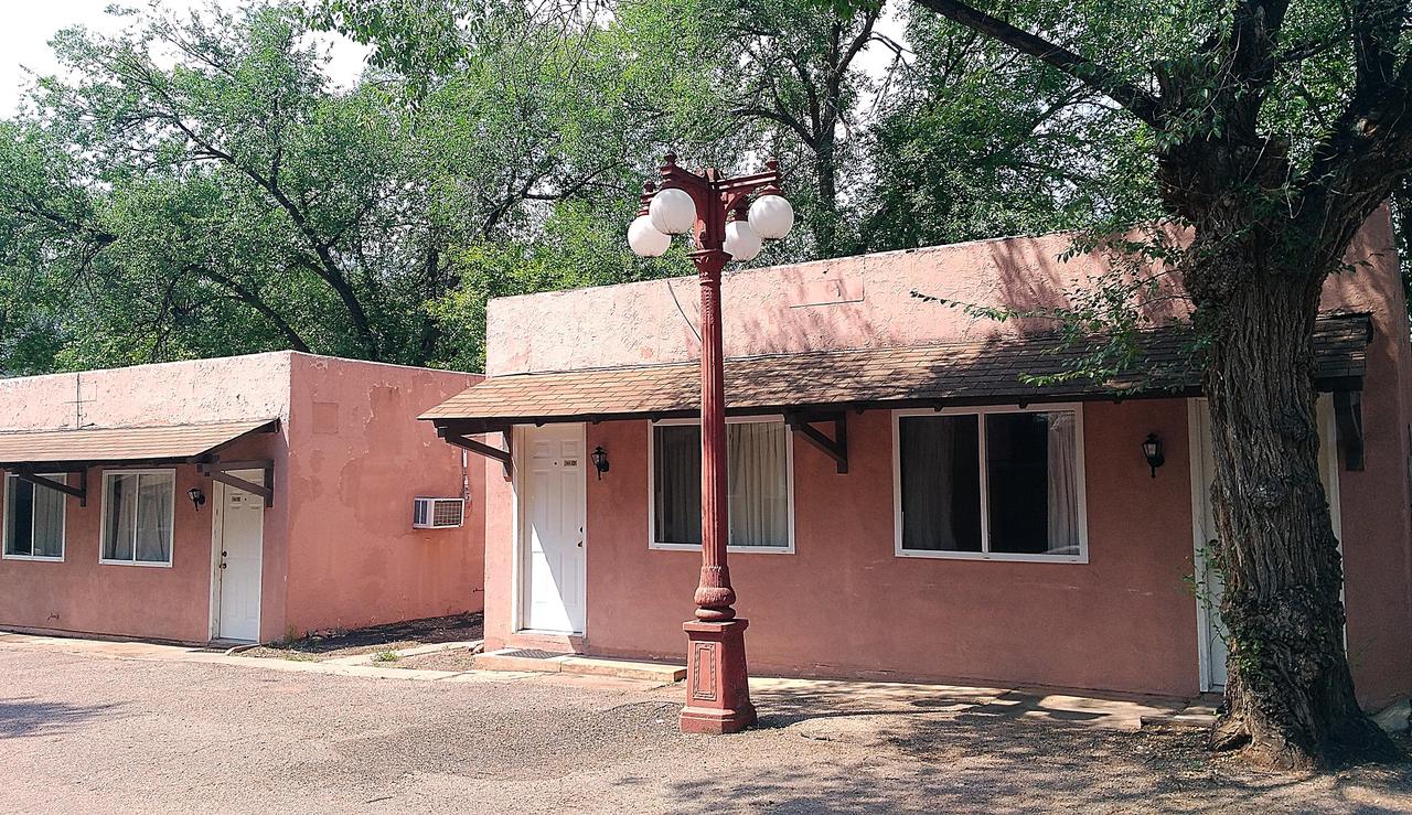 Buffalo Lodge & Bicycle Resort - thumb 38