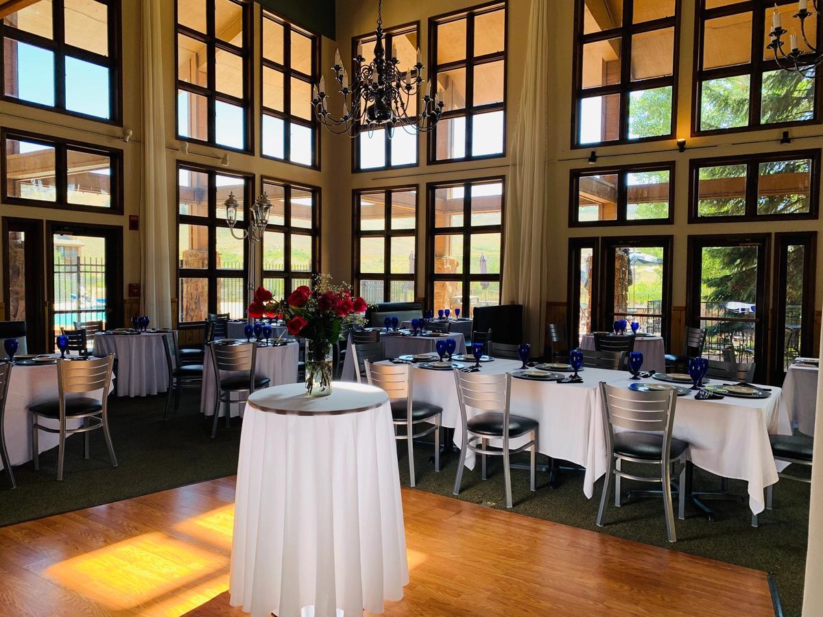 Style & Comfort At The Inn At SilverCreek - thumb 15