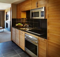 Viceroy Studio condo Ski-in Ski-out 5-star 24 hour check in - Tourism Bookings