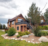 Three-Bedroom Pitkin Townhome - Tourism Bookings