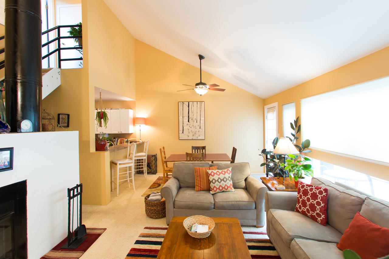 Gorgeous 2 Bedroom Sanctuary With Hot Tub - thumb 0