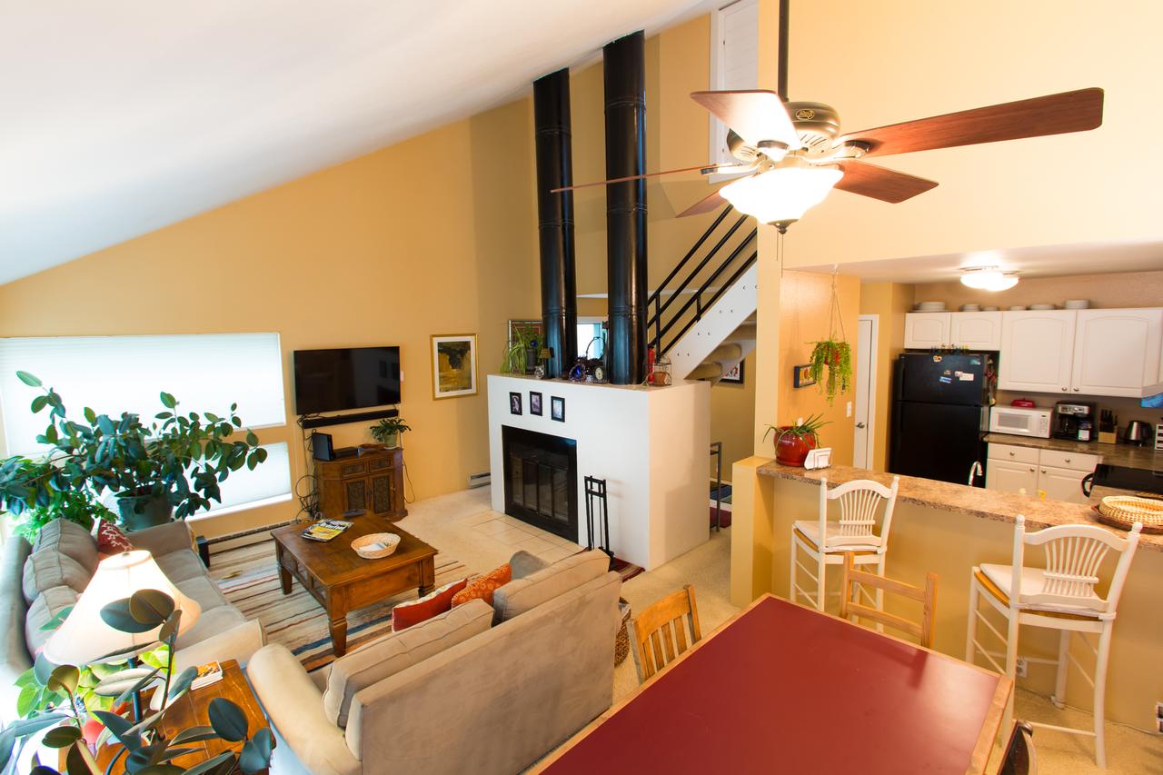 Gorgeous 2 Bedroom Sanctuary With Hot Tub - thumb 17