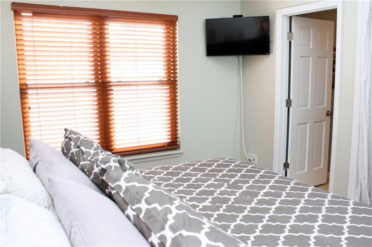 Victorian Gables #G - Newly Available For The 2019-2020 Season - thumb 9