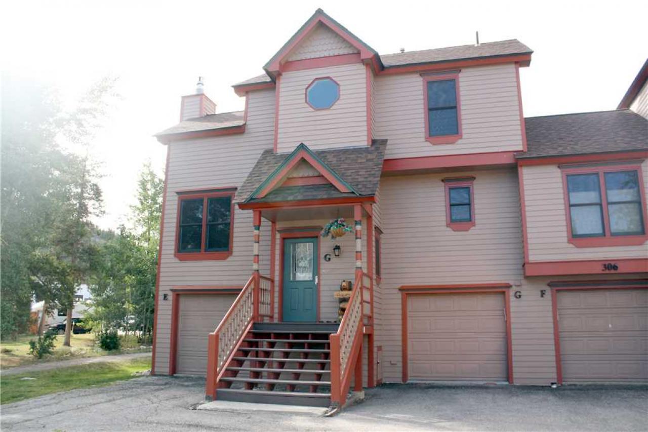 Victorian Gables #G - Newly Available For The 2019-2020 Season - thumb 1