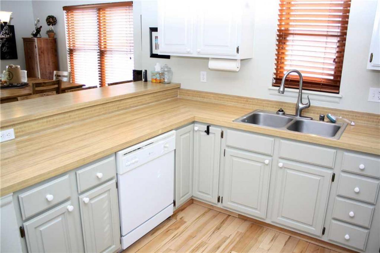 Victorian Gables #G - Newly Available For The 2019-2020 Season - thumb 10